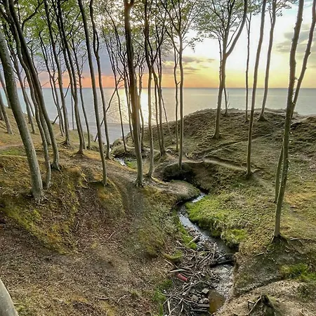 Vakantiehuis 2 Bedroom Beautiful In *