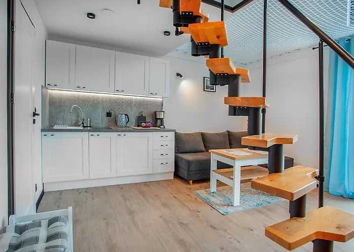 2 Bedroom Beautiful In Wytowno